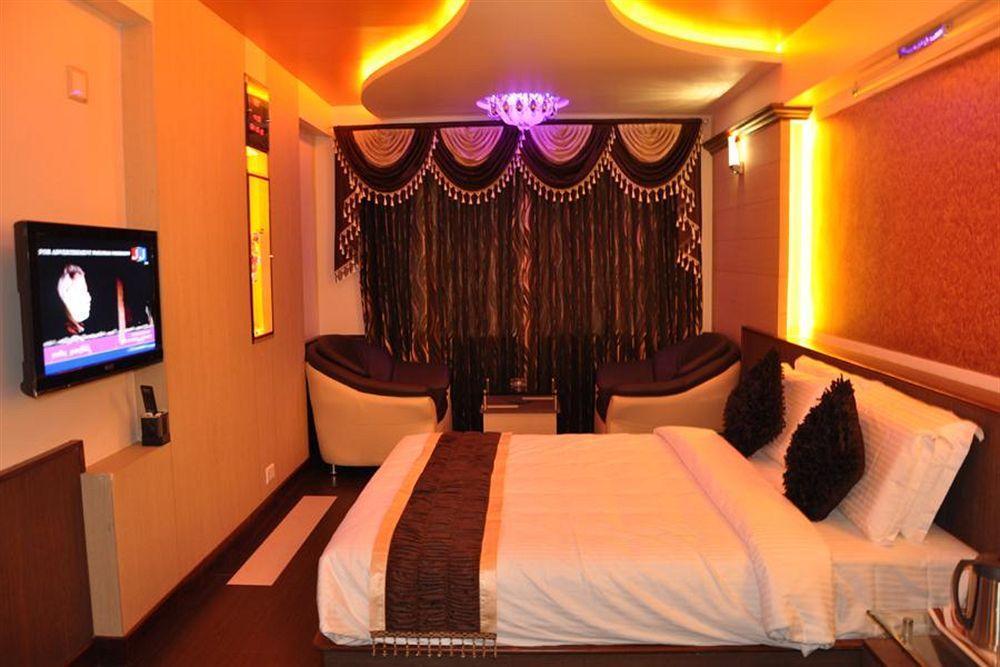 Hotel Astoria Residency Udagamandalam Exterior foto