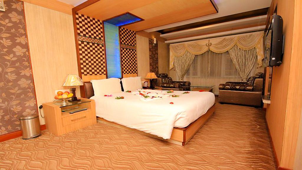 Hotel Astoria Residency Udagamandalam Exterior foto